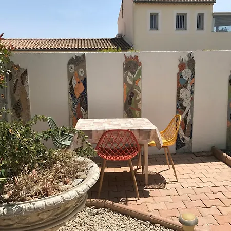 Apartment Avec Piscine - Rez De Jardin Pailhes (Herault)